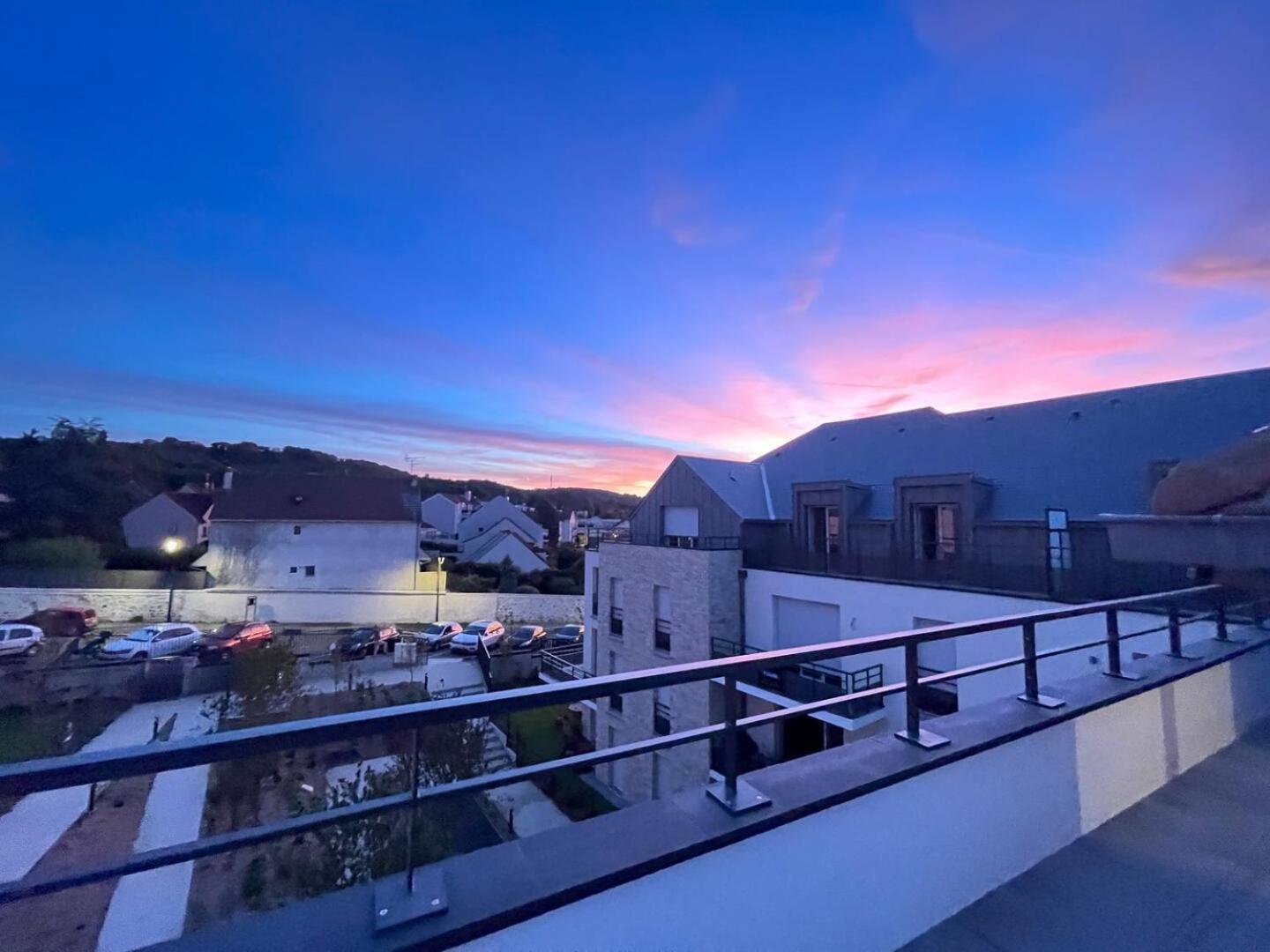 Le Petit Roof Top Villebon-sur-Yvette Exterior foto